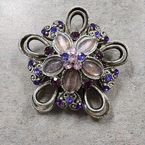 Vintage Brooch Purple Amethyst Color Glass Rhinestones
